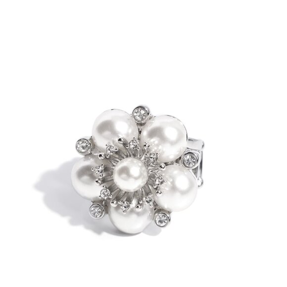 Paparazzi Jewelry Accessories - Friendly Flair - White Ring - NEW!!! - Picture 2 of 4